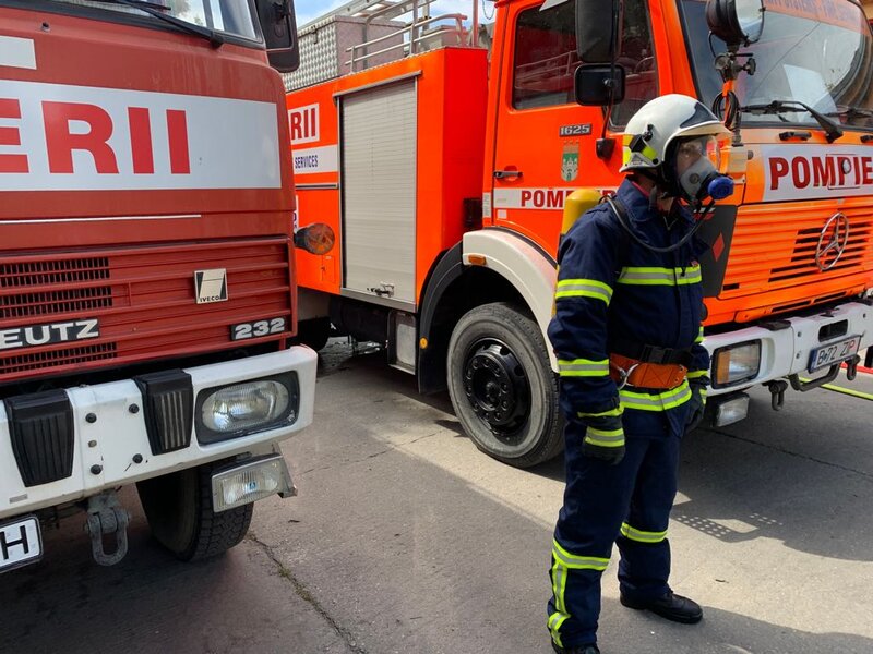 Sef formatie si servanti pompieri